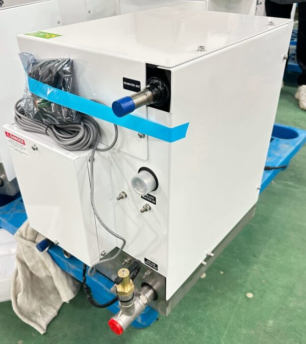 Omega Marine Chiller - 36000 BTU/hr / Three phase - Image 2